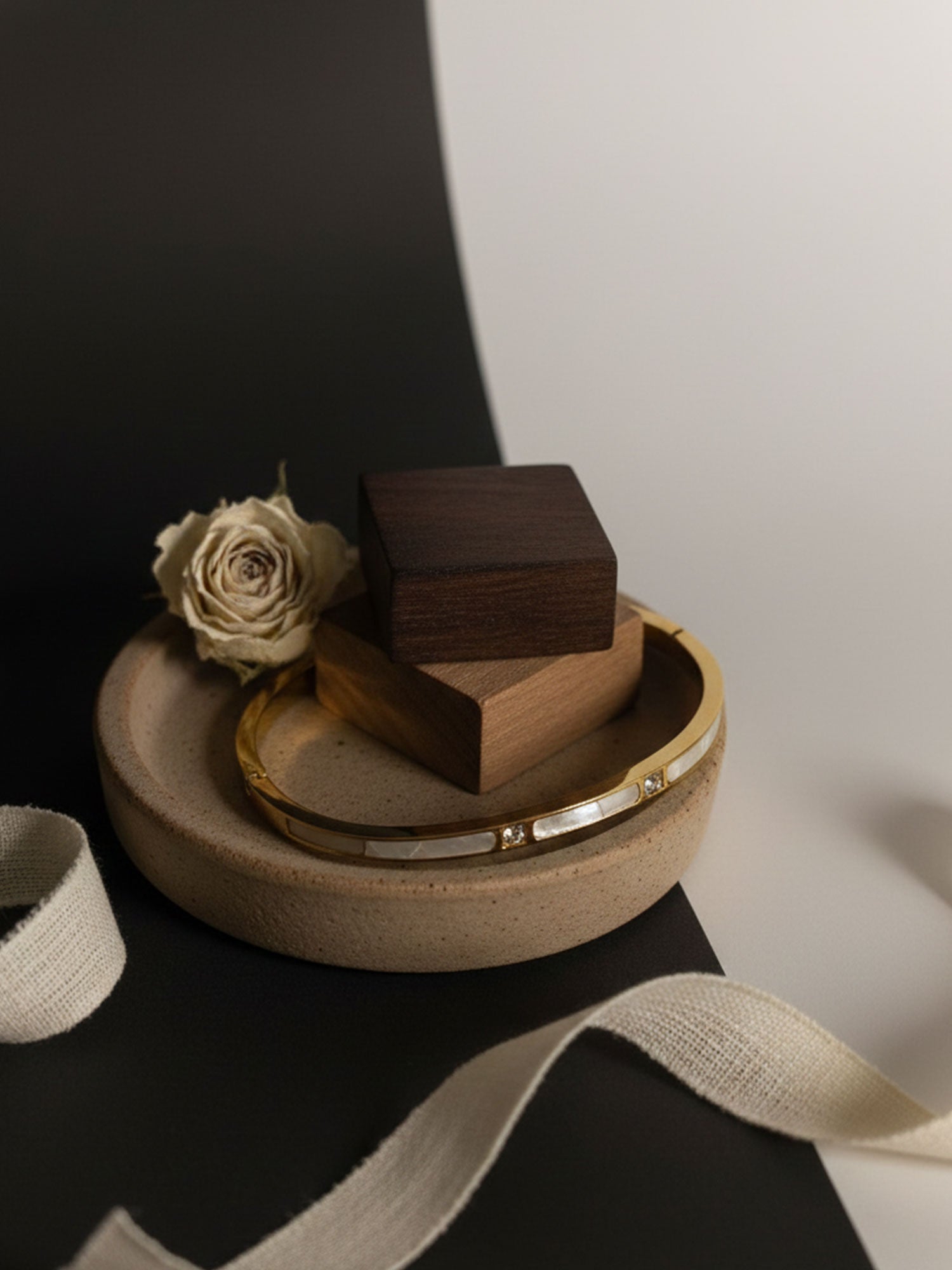 Mother of Pearl Elegance Bangle