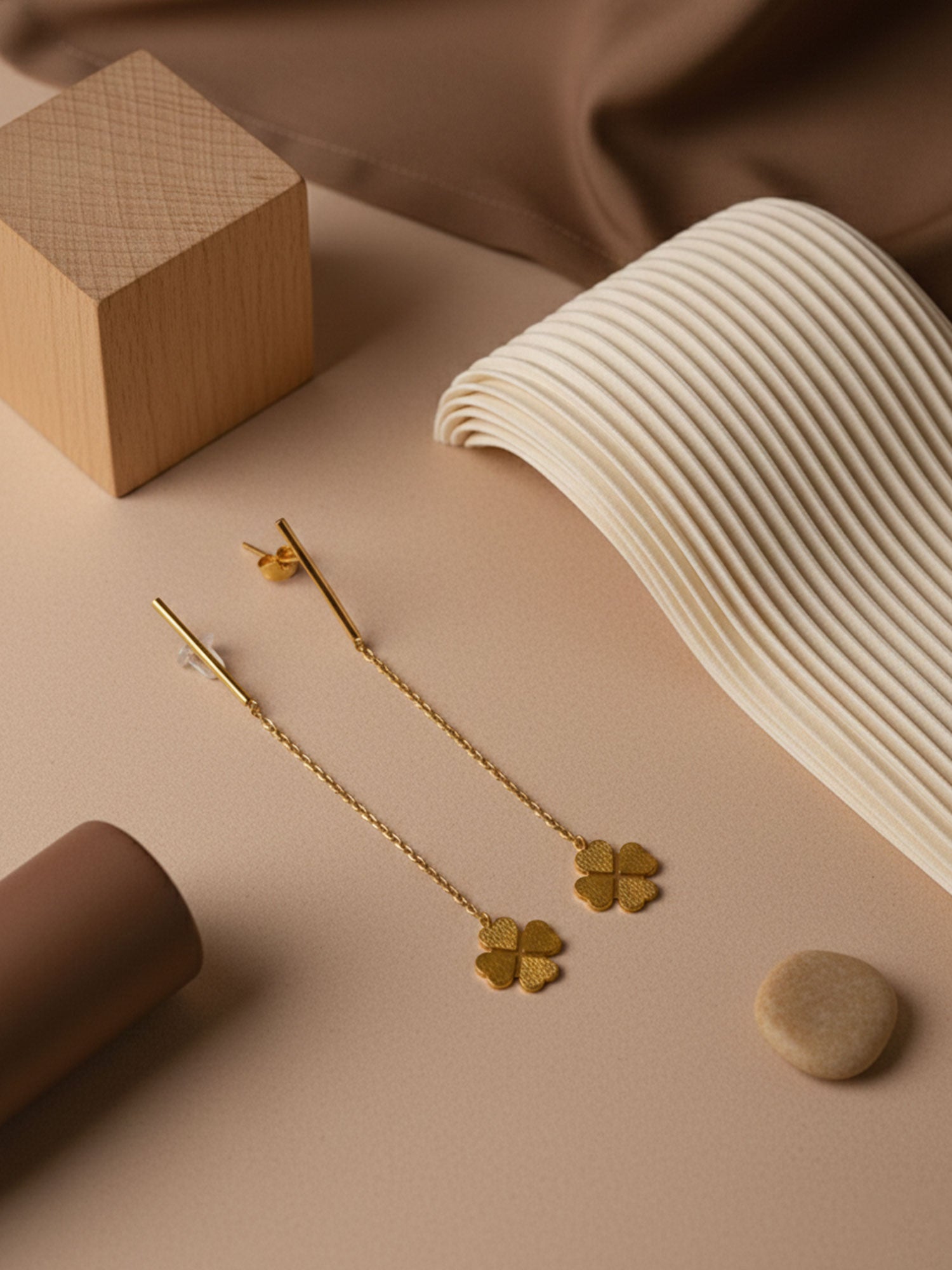 Clover Chain Drop Earrings