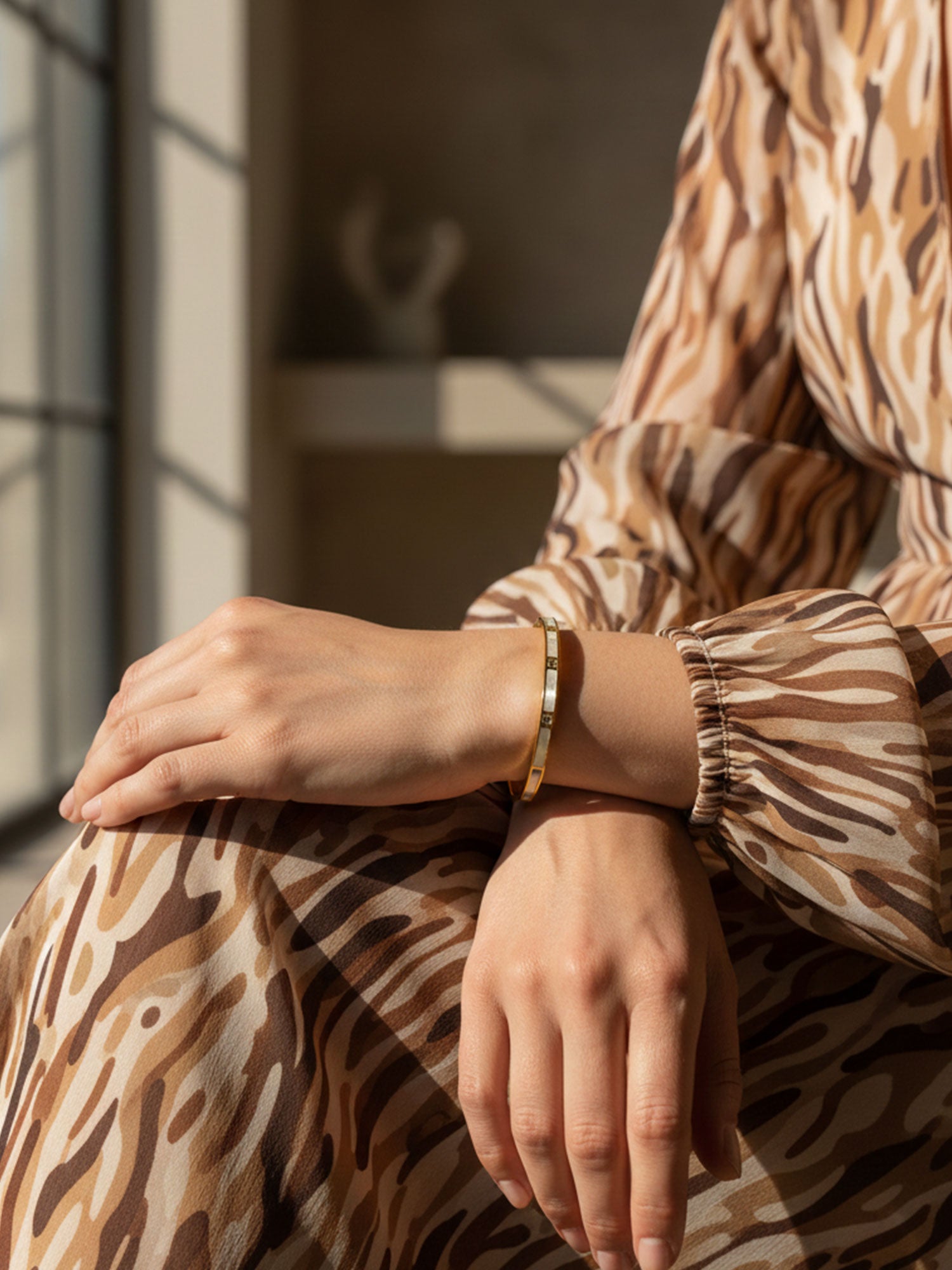 Mother of Pearl Elegance Bangle