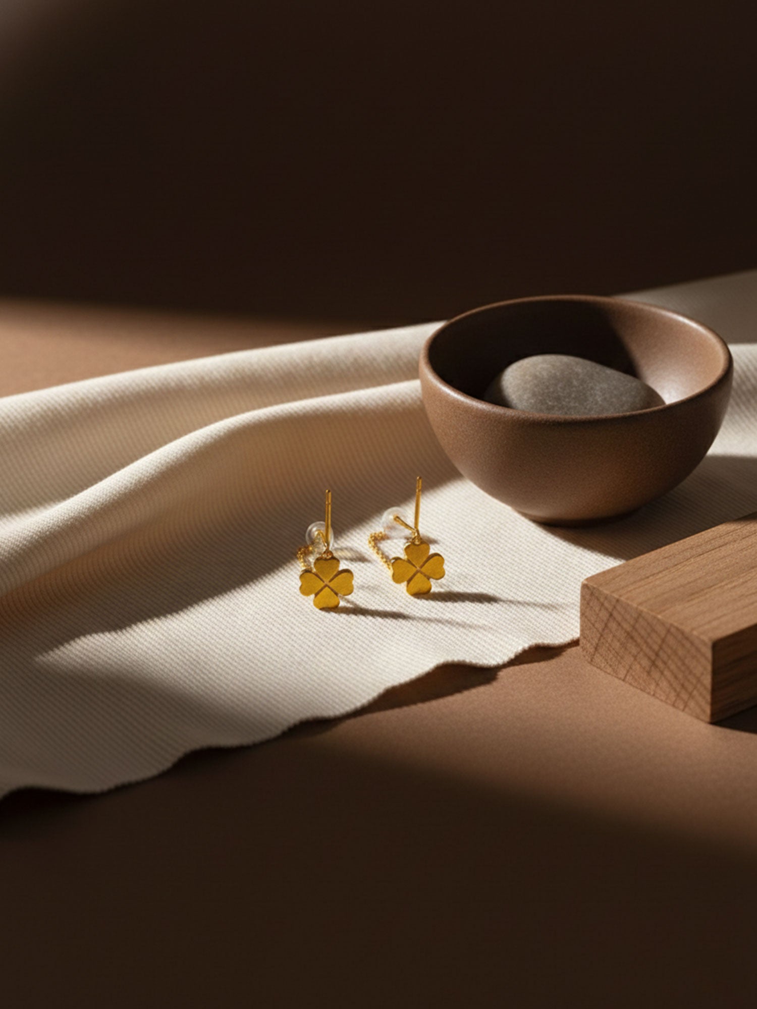 Clover Chain Drop Earrings