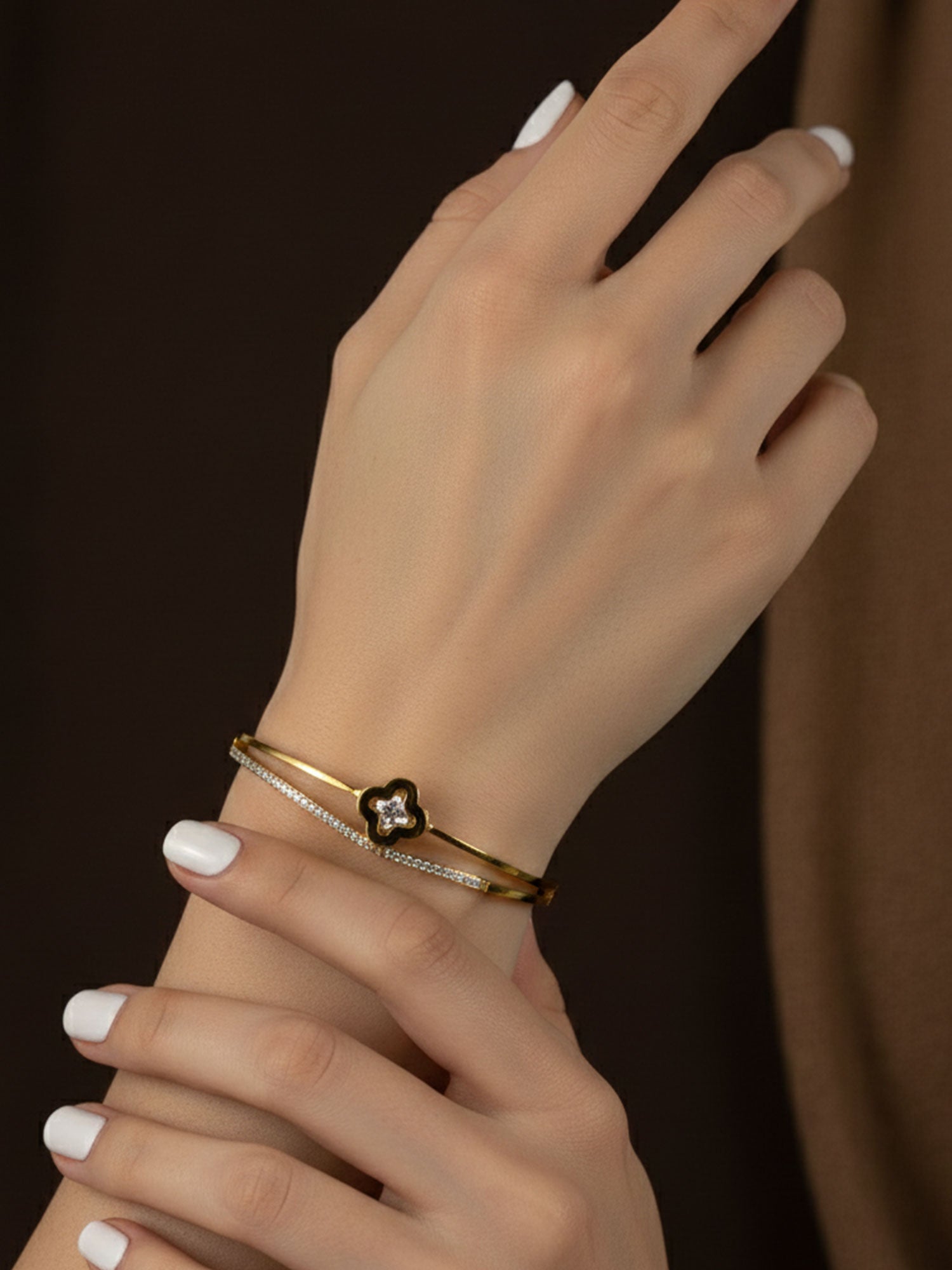 Golden Radiance Stainless Steel Bangle