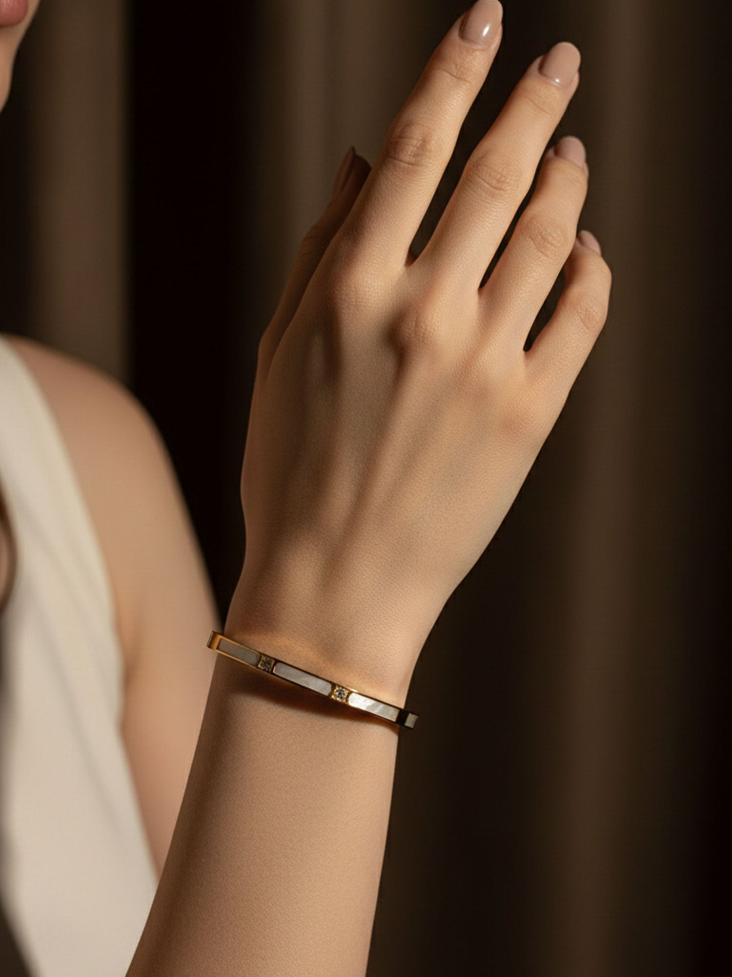 Mother of Pearl Elegance Bangle